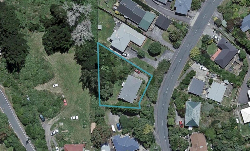 9 Cunliffe Street, Johnsonville, Wellington - Carousel 1