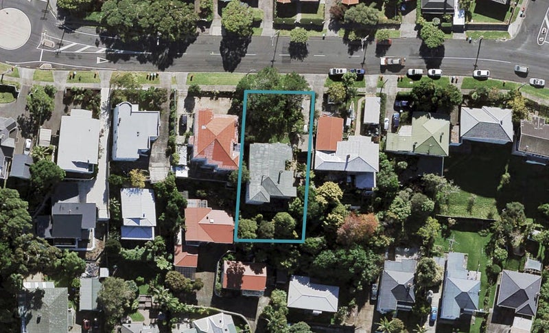 32 Western Springs Road, Morningside, Auckland - Carousel 1