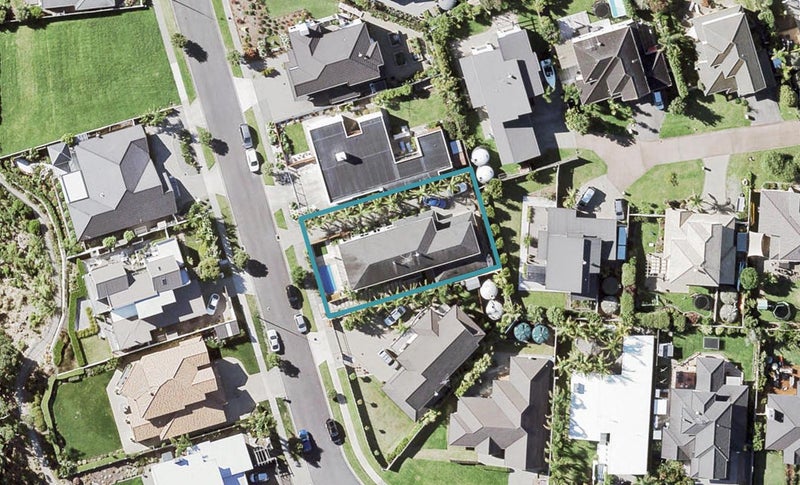 40 Pine Harbour Parade, Beachlands, Auckland - Carousel 1