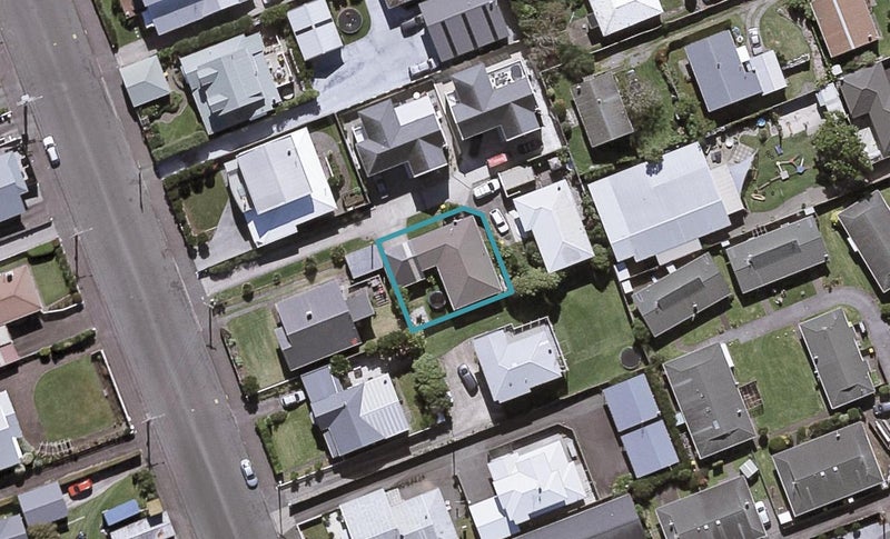 15C Beach Street, Fitzroy, New Plymouth - Carousel 1