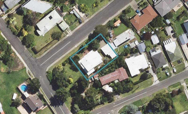1 Sunvale Crescent, Whataupoko, Gisborne - Carousel 1
