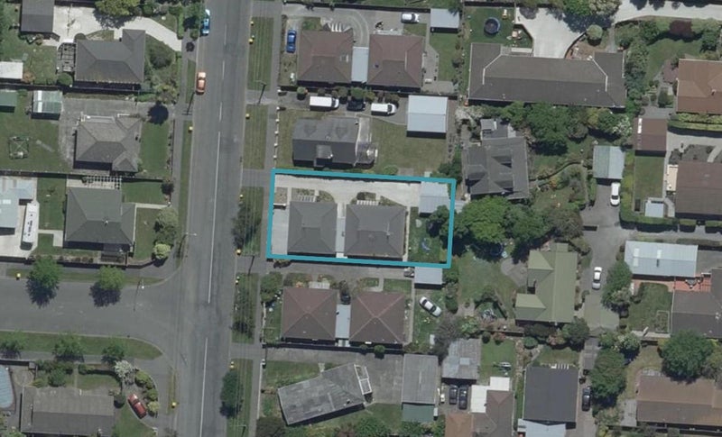 1/204 Grimseys Road, Redwood, Christchurch - Carousel 1