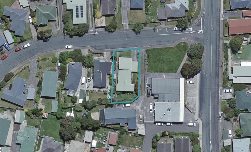 16 Cara Crescent, Paparangi, Wellington - Carousel 1