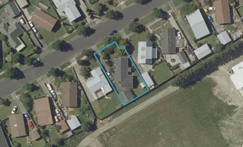 62 Hillcrest Drive, Kelvin Grove, Palmerston North - Carousel 1