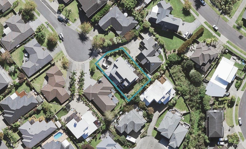 16 Dove Place, Schnapper Rock, Auckland - Carousel 1