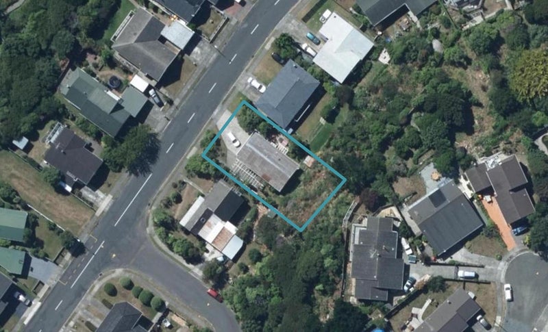 35 Tweed Road, Papakowhai, Porirua - Carousel 1