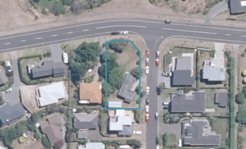 13 Te Hepera Street, Waipahihi, Taupō - Carousel 1