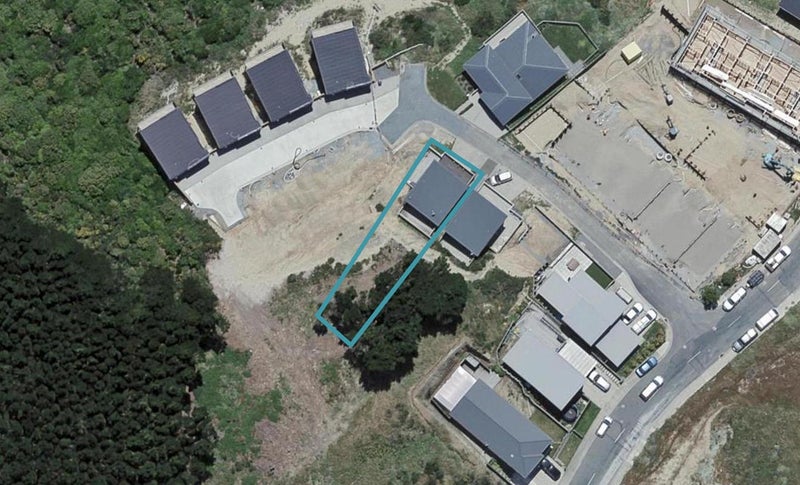 5 Spitfire Place, Newlands, Wellington - Carousel 1