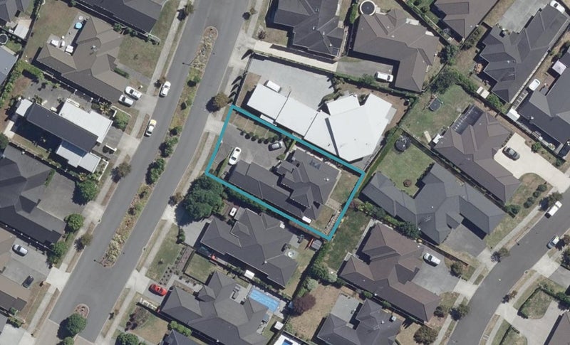 10 Woodridge Drive, Flagstaff, Hamilton - Carousel 1