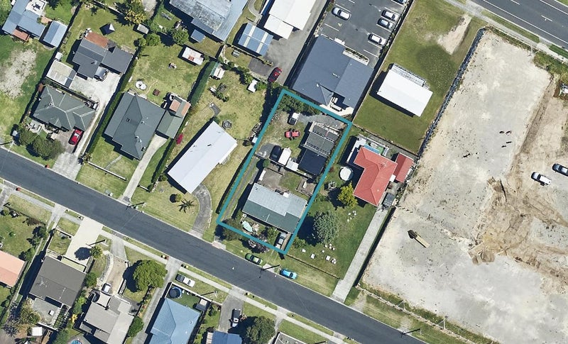 20 Percy Road, Papamoa Beach, Papamoa - Carousel 1