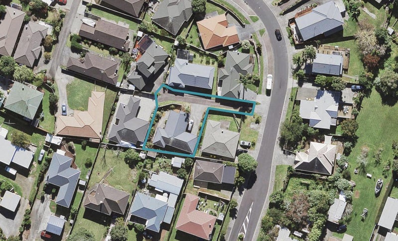 6 Zefiro Drive, Massey, Auckland - Carousel 1