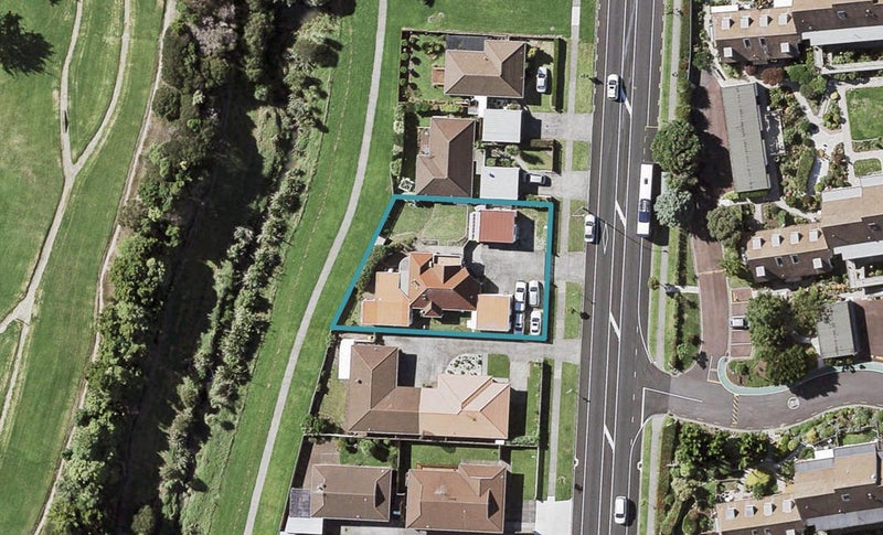 57 Aviemore Drive, Highland Park, Auckland - Carousel 1