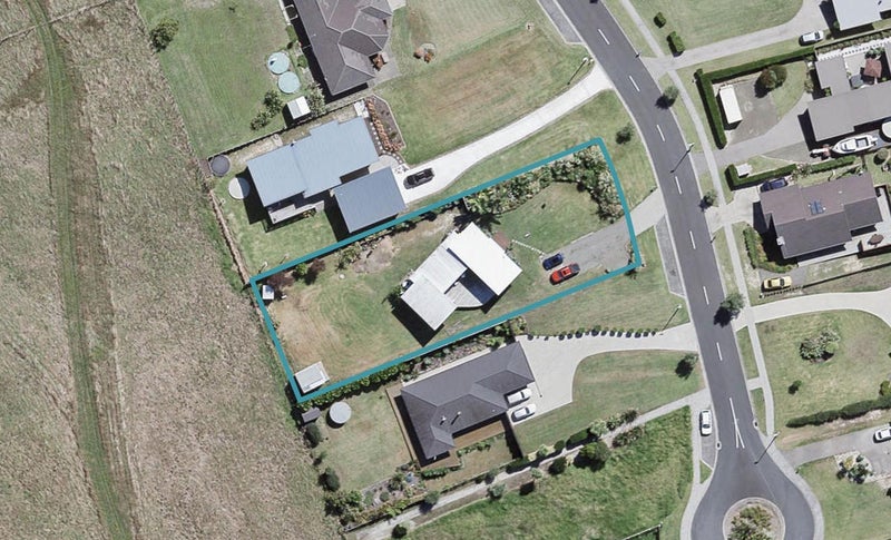27 Omana Avenue, Helensville - Carousel 1