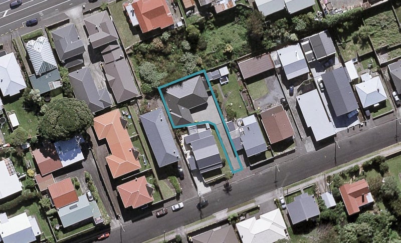 104 Young Street, New Plymouth, New Plymouth - Carousel 1