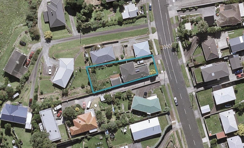 120 Pioneer Road, Moturoa, New Plymouth - Carousel 1