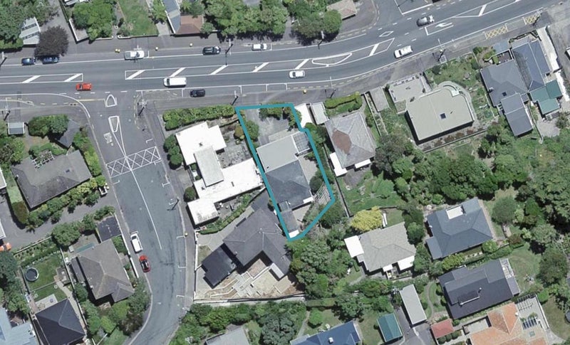 113 Karori Road, Karori, Wellington - Carousel 1
