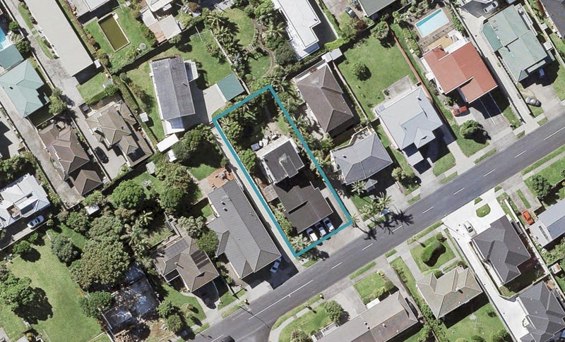 34 Sea Spray Drive, Bucklands Beach, Auckland - Carousel 1