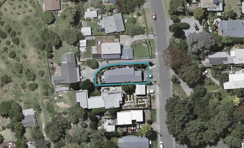 74B Tennis Court Road, Raumati South, Paraparaumu - Carousel 1