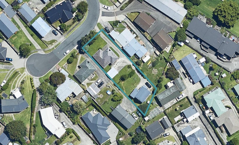 16 Oriana Crescent, Bellevue, Tauranga - Carousel 1