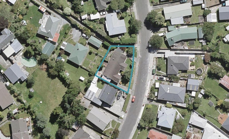 1/31 Oregon Drive, Maoribank, Upper Hutt - Carousel 1