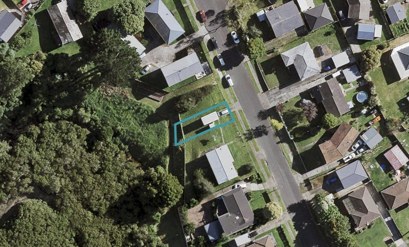 15B Volante Avenue, Wattle Downs, Auckland - Carousel 1