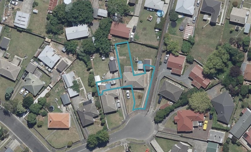 3/7 Perry Place, Bader, Hamilton - Carousel 1
