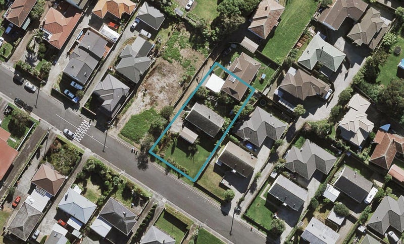 17 Haughey Avenue, Three Kings, Auckland - Carousel 1