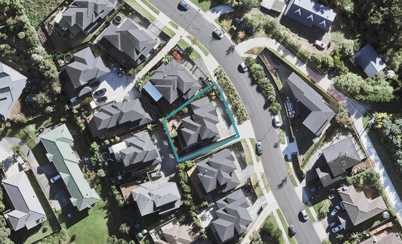 90 Rising Parade, Fairview Heights, Auckland - Carousel 1