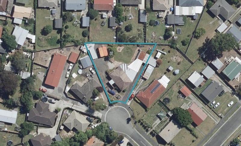 6 Lee Place, Bader, Hamilton - Carousel 1