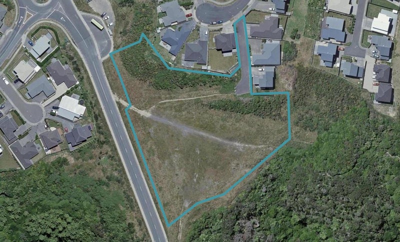 17 Montego Place, Grenada Village, Wellington - Carousel 1