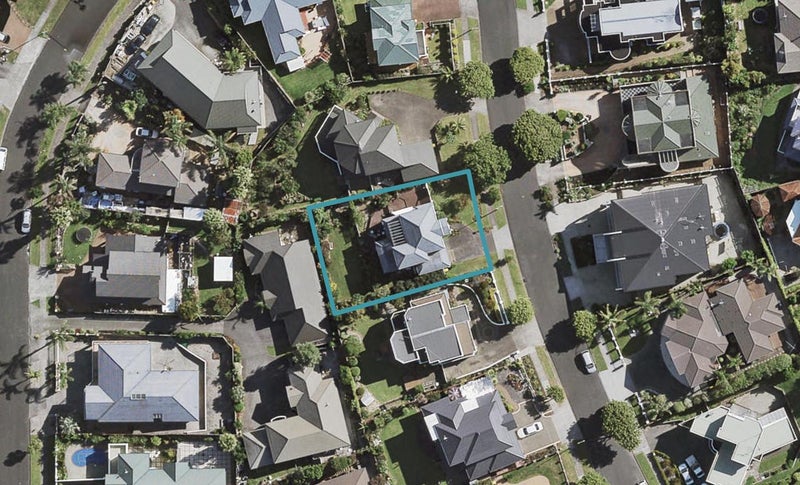 5 Lobelia Rise, Goodwood Heights, Auckland - Carousel 1