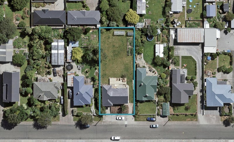 42 Charles Street, Grasmere, Invercargill - Carousel 1
