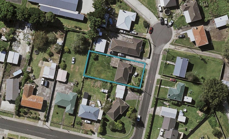 4 Luke Place, Otara, Auckland - Carousel 1