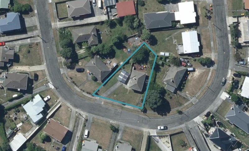 60 Waiuta Street, Titahi Bay, Porirua - Carousel 1