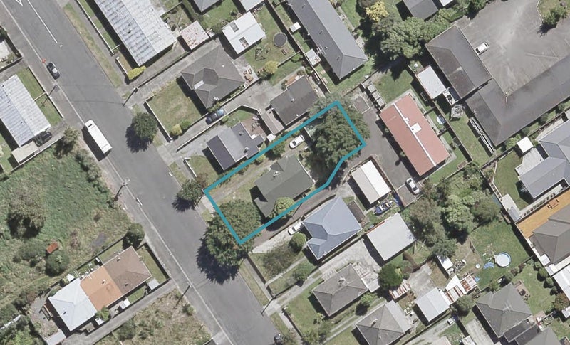 7 Liverpool Street, Trentham, Upper Hutt - Carousel 1