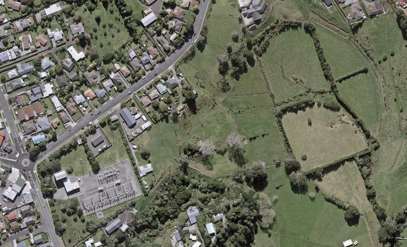 40 Tarahua Road, UPPER VOGELTOWN, NEW PLYMOUTH - Carousel 1