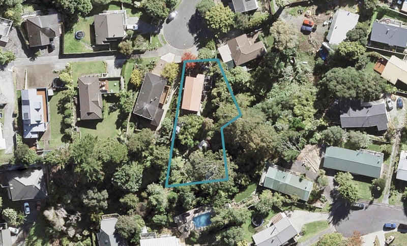 6 Kirkdale Place, Northcross, Auckland - Carousel 1