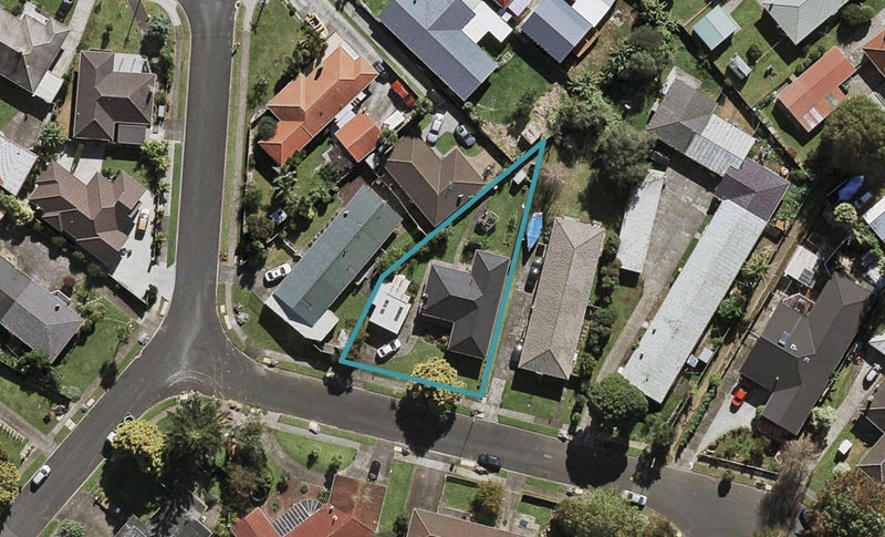 4 Winspear Place, Manukau, Auckland - Carousel 1