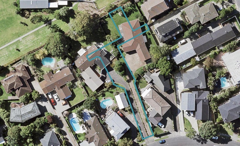 9E Gulf Crest, Bucklands Beach, Auckland - Carousel 1