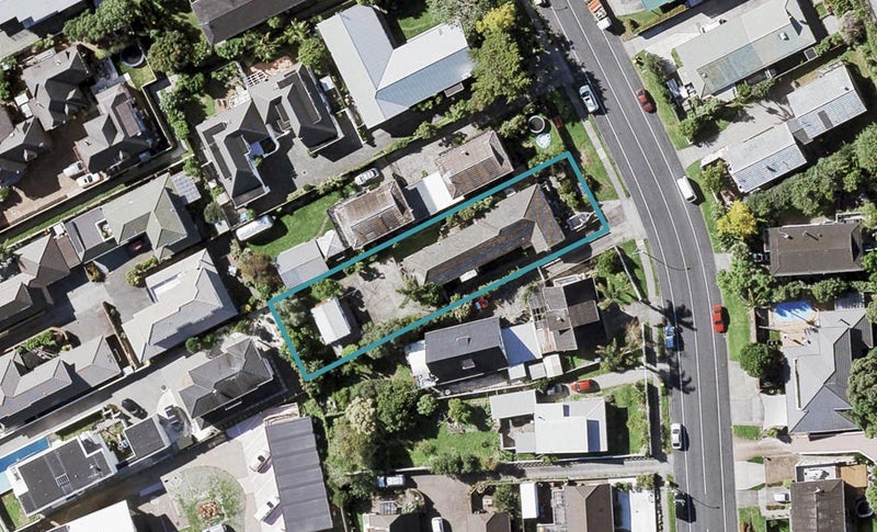 67A Hattaway Avenue, Bucklands Beach, Auckland - Carousel 1