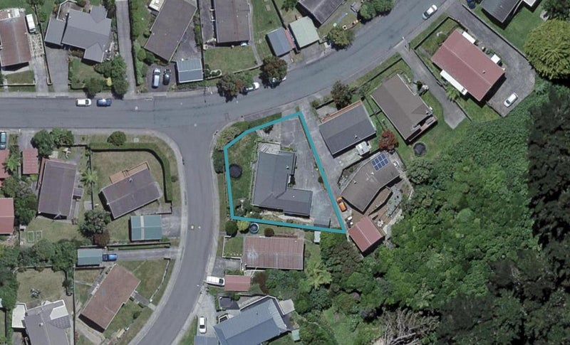 32 Guadeloupe Crescent, Grenada Village, Wellington - Carousel 1