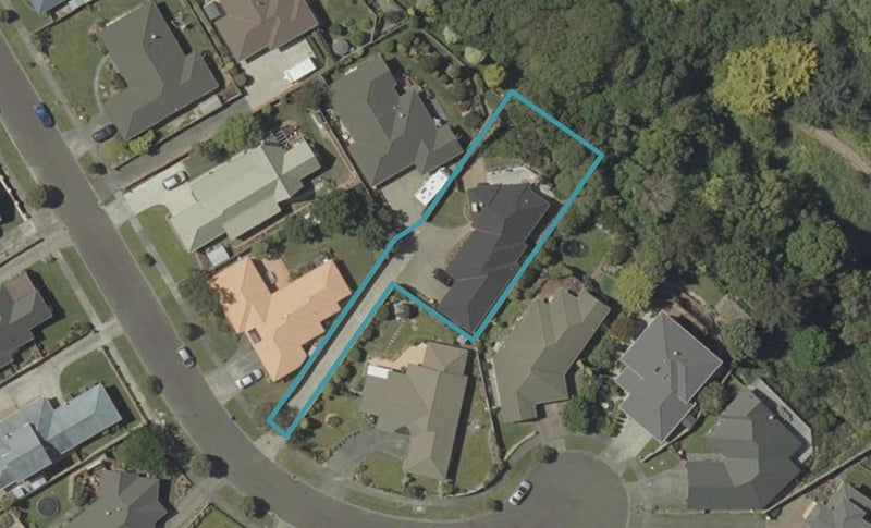 16 Greenwood Place, Fitzherbert, Palmerston North - Carousel 1