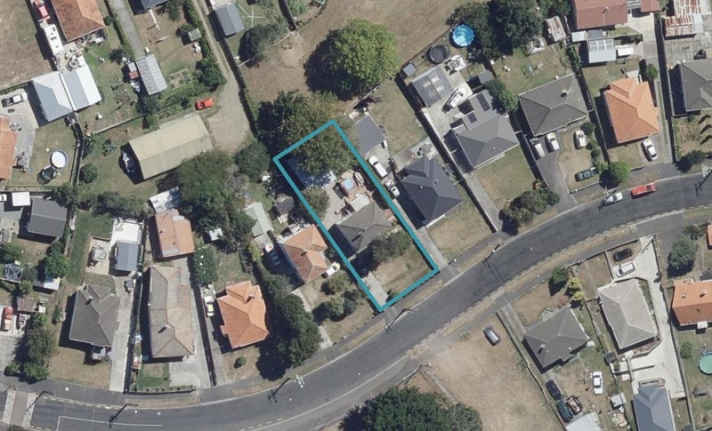 52 Churchill Avenue, Maeroa, Hamilton - Carousel 1