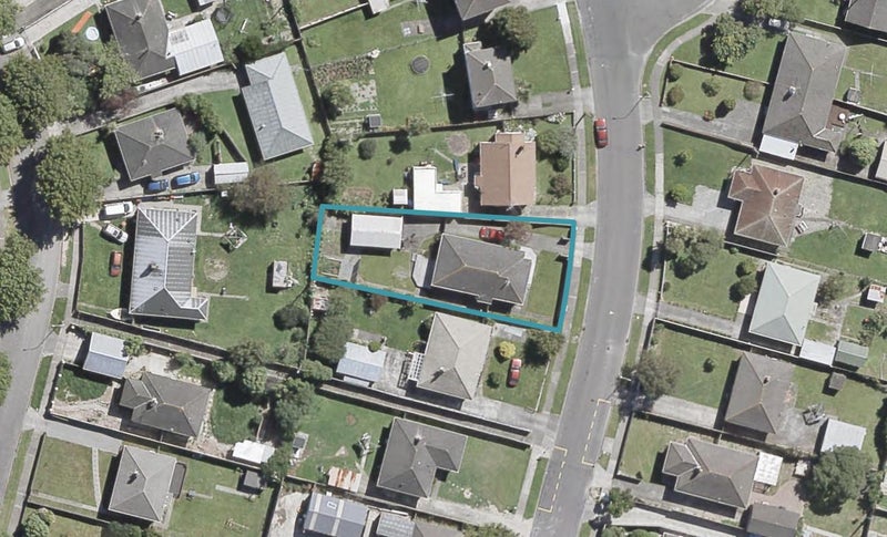 73 Hewer Crescent, Naenae, Lower Hutt - Carousel 1