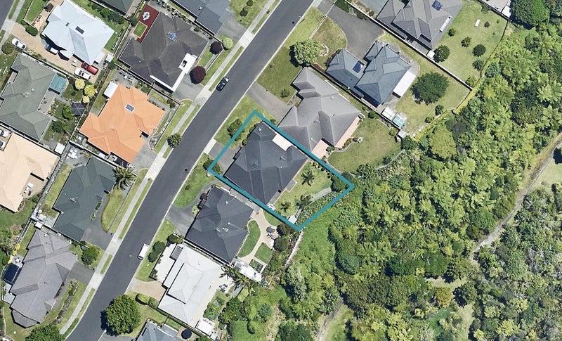 20 Bodiam Place, Bethlehem, Tauranga - Carousel 1