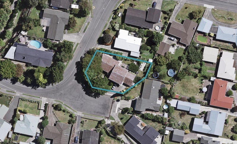16 Kent Terrace, Taradale, Napier - Carousel 1