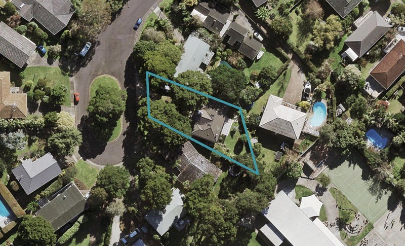 12 Tudward Glade, Hillcrest, Auckland - Carousel 1
