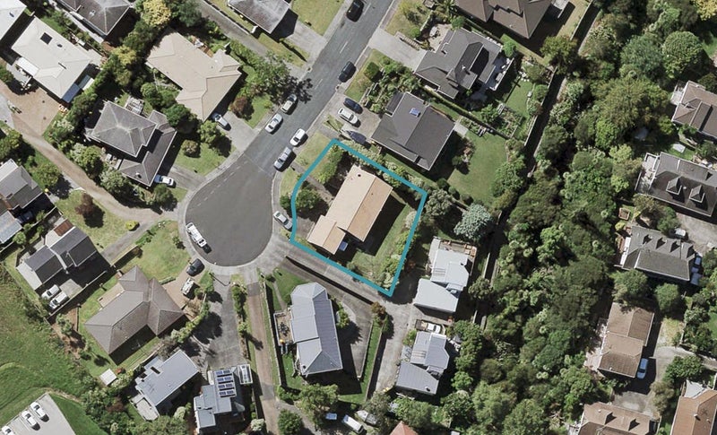 54 Centorian Drive, Windsor Park, Auckland - Carousel 1