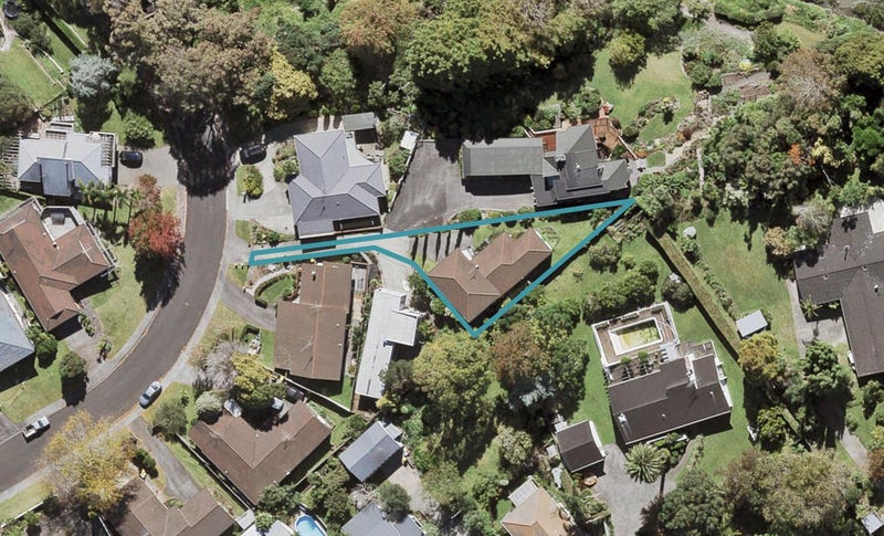 8 Wairata Place, Te Atatu South, Auckland - Carousel 1