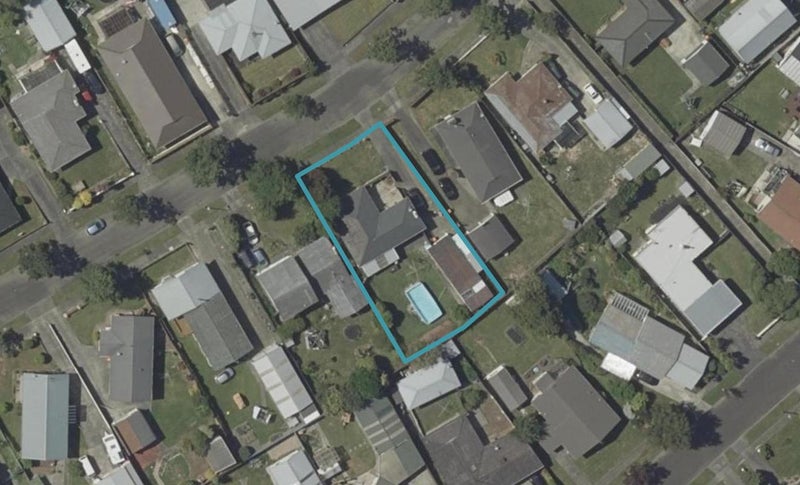 34 Raglan Avenue, Cloverlea, Palmerston North - Carousel 1